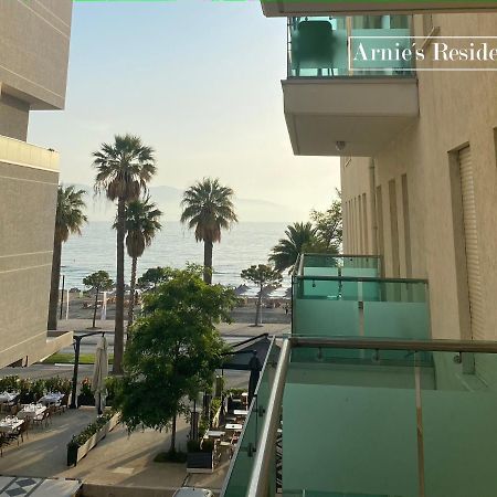 Arnie'S - Seaside Promenade Residence Вльора Екстер'єр фото