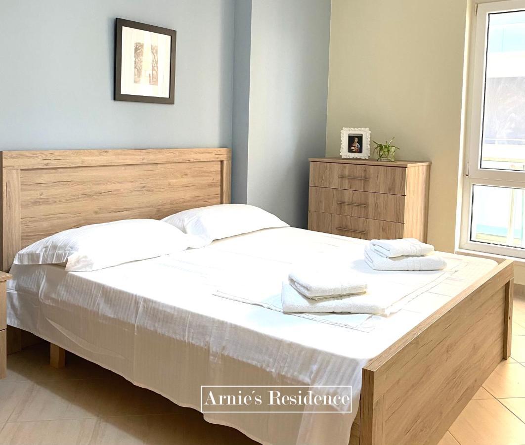 Arnie'S - Seaside Promenade Residence Вльора Екстер'єр фото